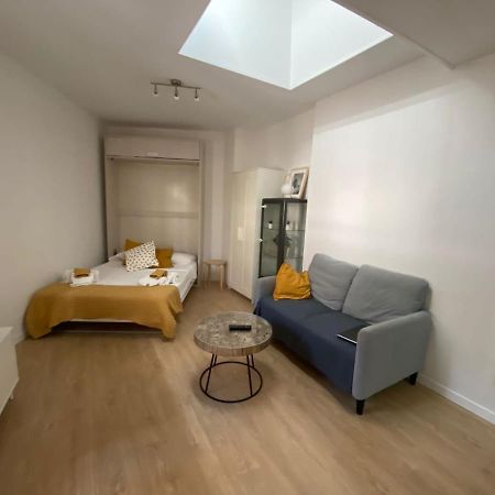 Bonito Estudio Con Terraza Madrid Kültér fotó