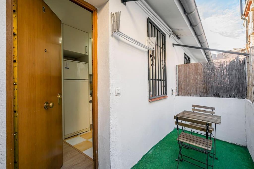 Bonito Estudio Con Terraza Madrid Kültér fotó