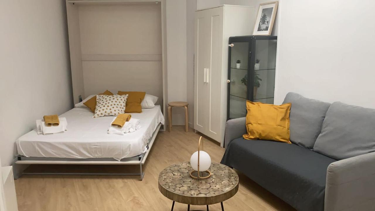 Bonito Estudio Con Terraza Madrid Kültér fotó